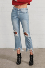 Load image into Gallery viewer, Grace Cropped Straight Jeans
